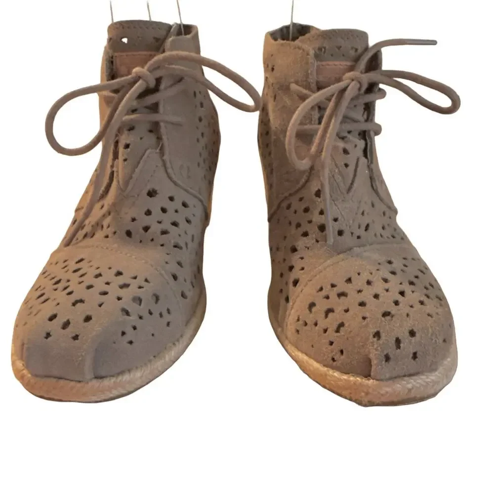 Toms Suede Leather Laser Cut Out Espadrille Wedge Ankle Booties Shoes sz 6.5